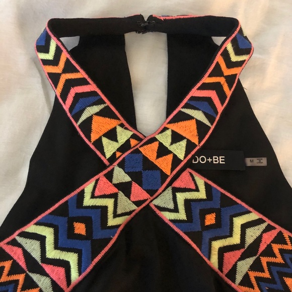 Embroidered Crop Top - Picture 2 of 6